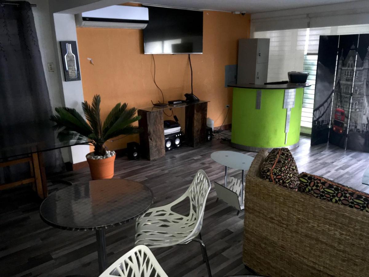 Serenade Lodging Rooms パナマ・シティー エクステリア 写真
